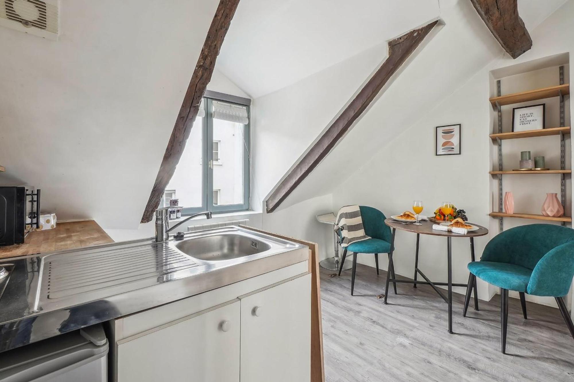 Place Des Vosges & Le Marais - Cityapartmentstay Paris Bagian luar foto