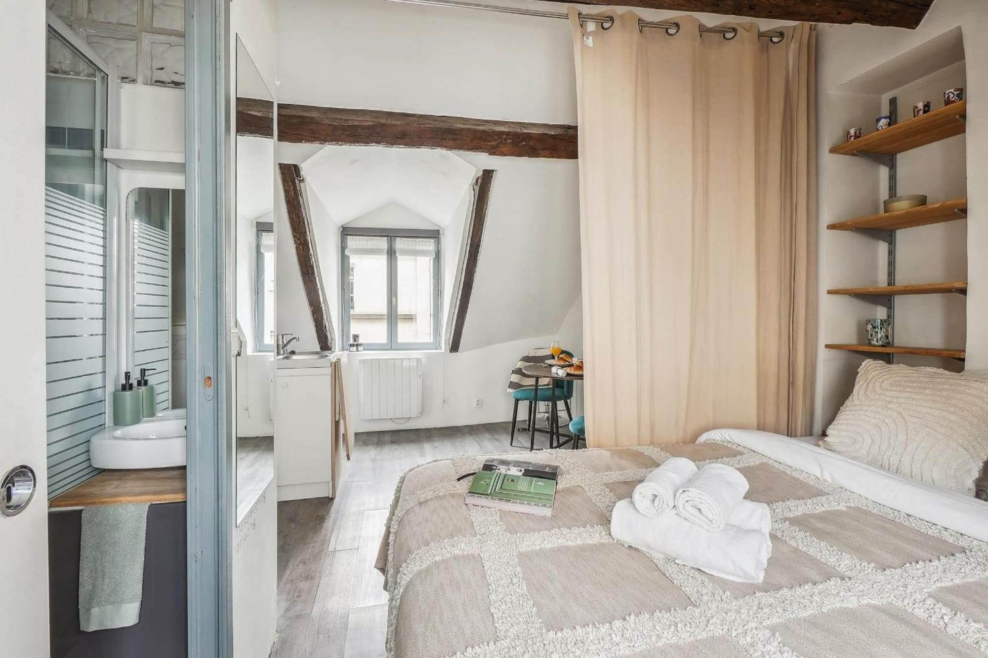 Place Des Vosges & Le Marais - Cityapartmentstay Paris Bagian luar foto