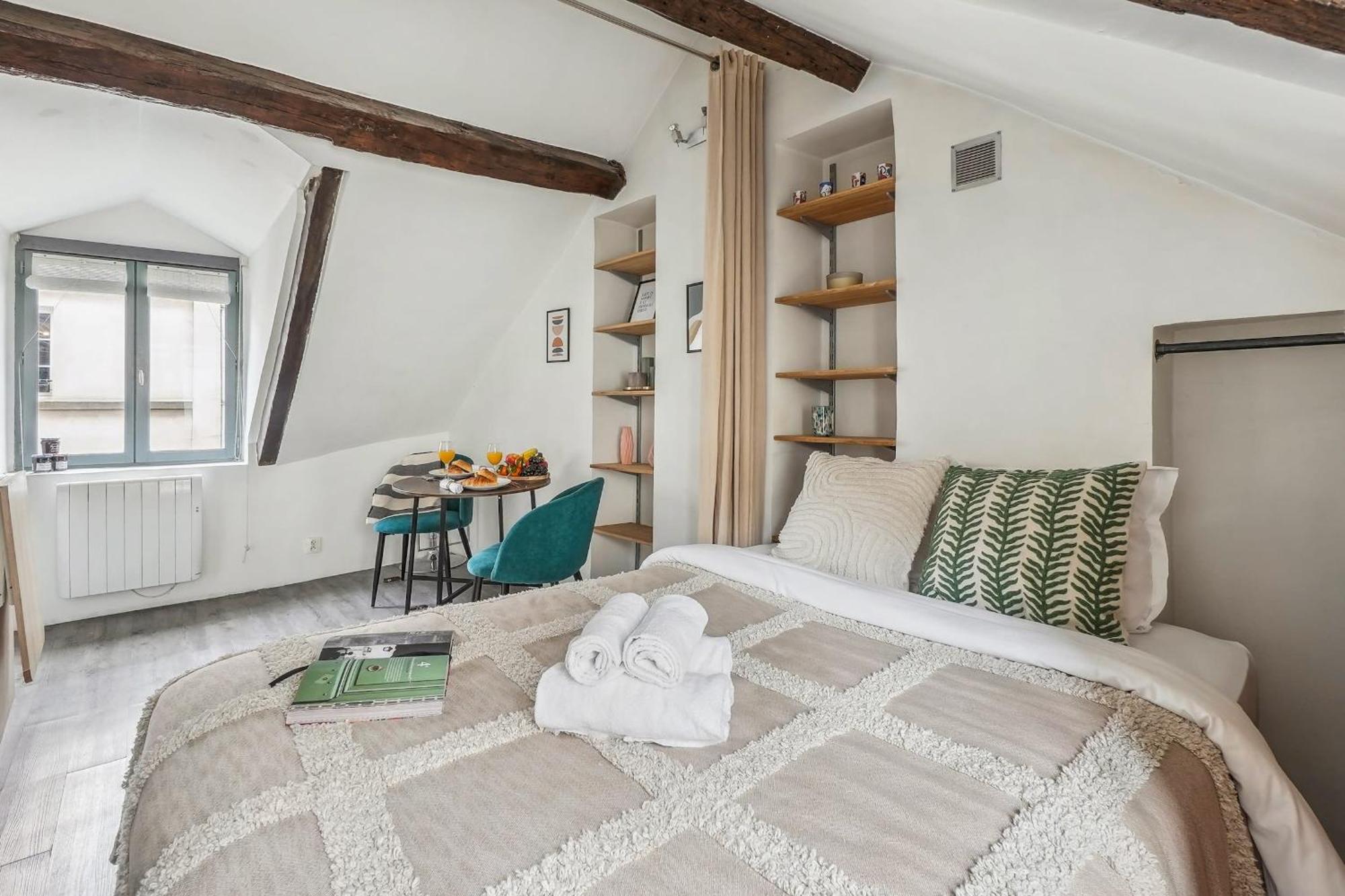 Place Des Vosges & Le Marais - Cityapartmentstay Paris Bagian luar foto